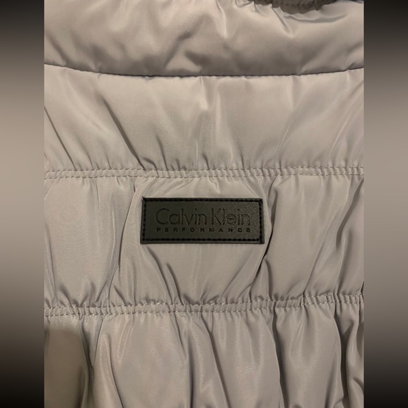 Calvin Klein Vest - Picture 3 of 7
